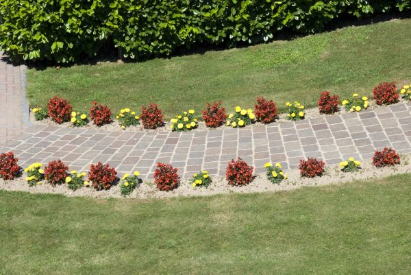 Cost of Garden Paving in Zionsville